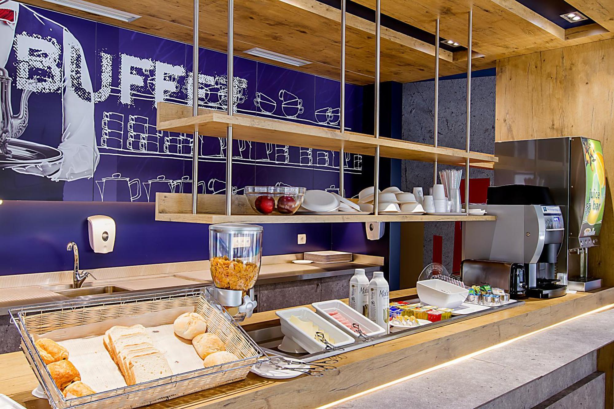 Ibis Budget Braga Centro Екстер'єр фото